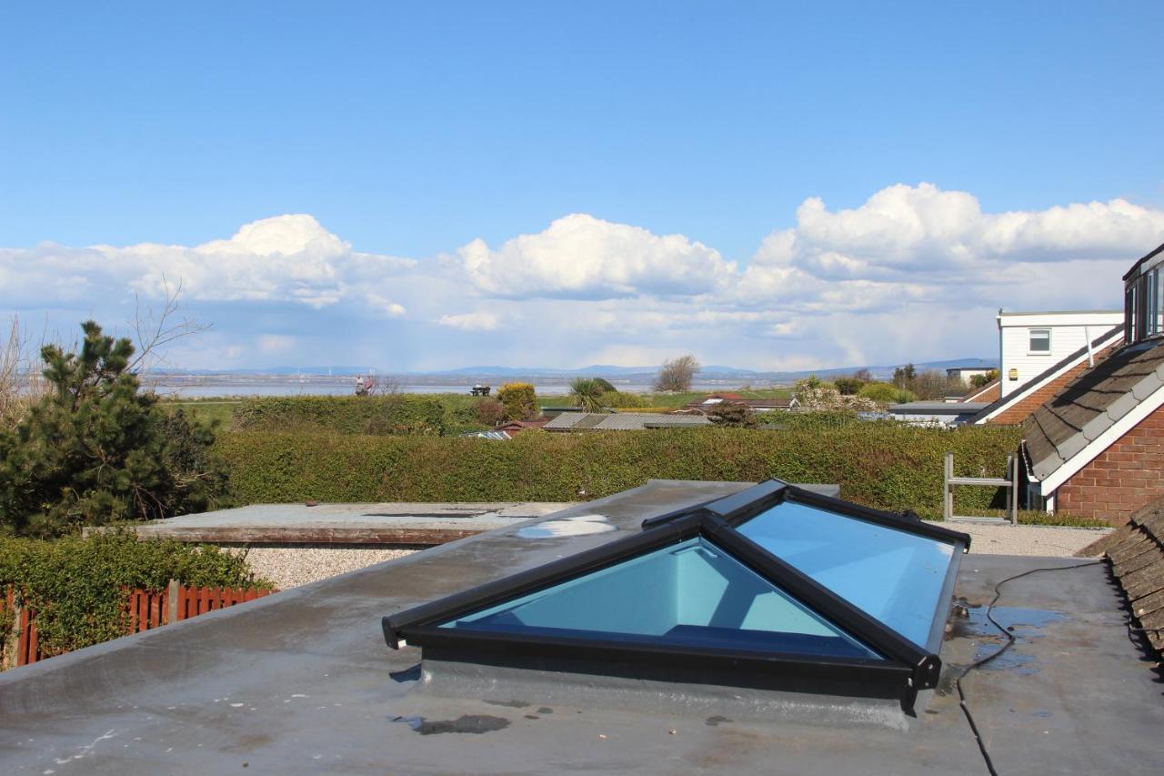 Dolphin House Villa Preesall Luaran gambar